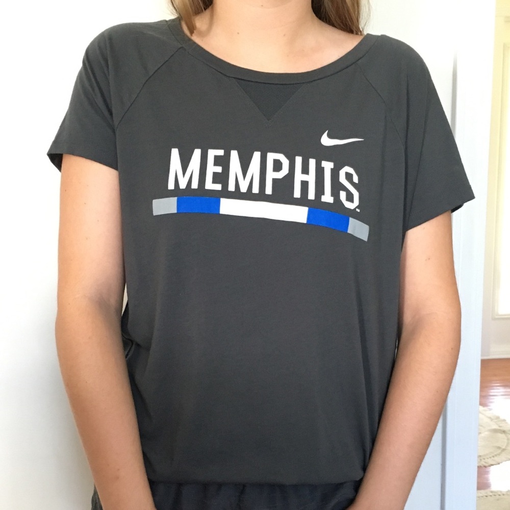 Nike Dri-Fit Gray Memphis Short Sleeve Tee Size M